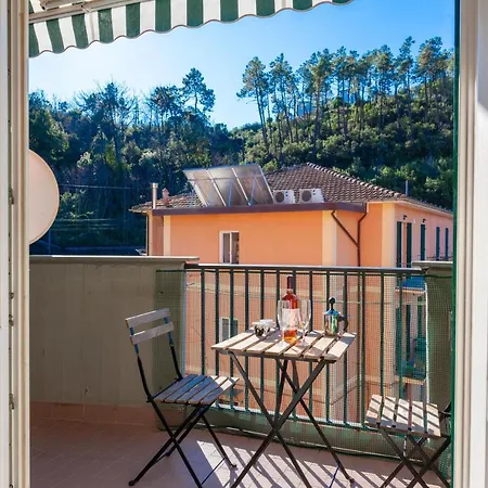 Апартаменты Andrea Леванто