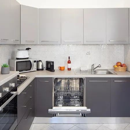 아파트 Andrea 레반토